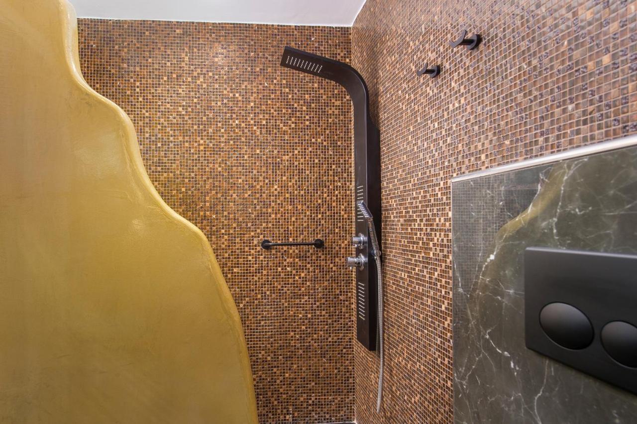 Sole D'Oro Luxury Suites Oía Dış mekan fotoğraf