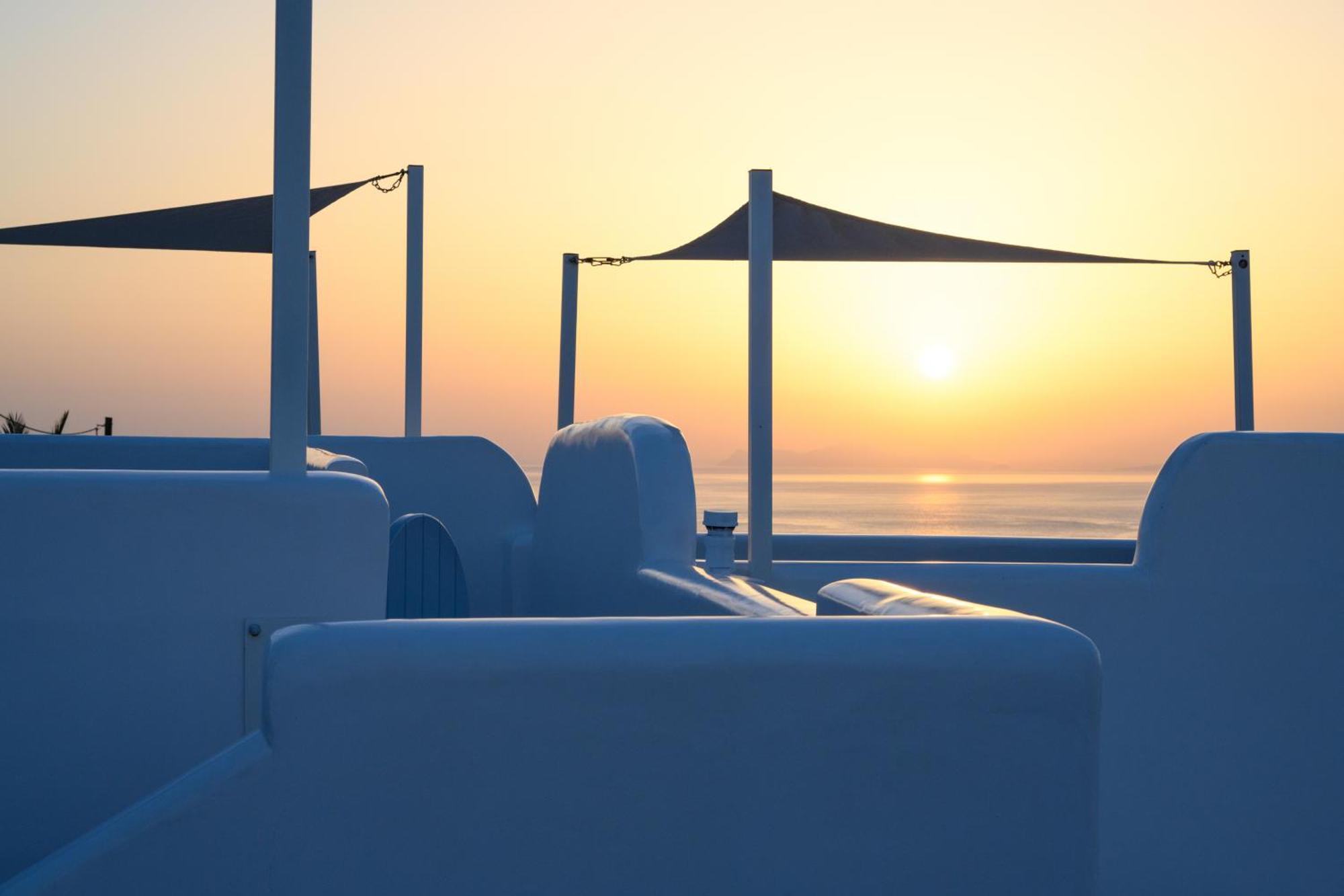 Sole D'Oro Luxury Suites Oía Dış mekan fotoğraf