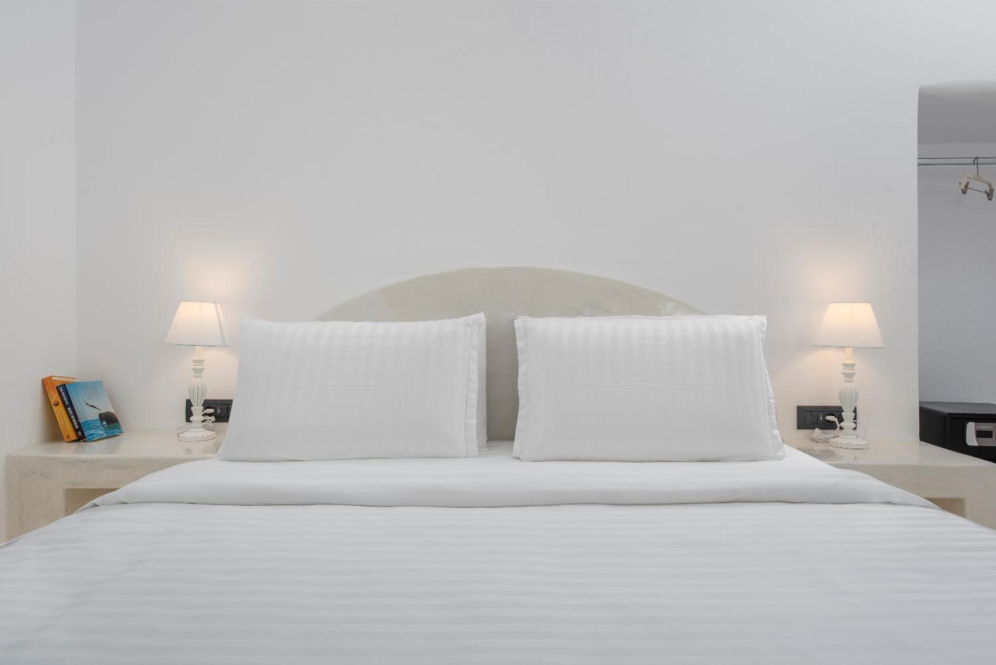 Sole D'Oro Luxury Suites Oía Oda fotoğraf